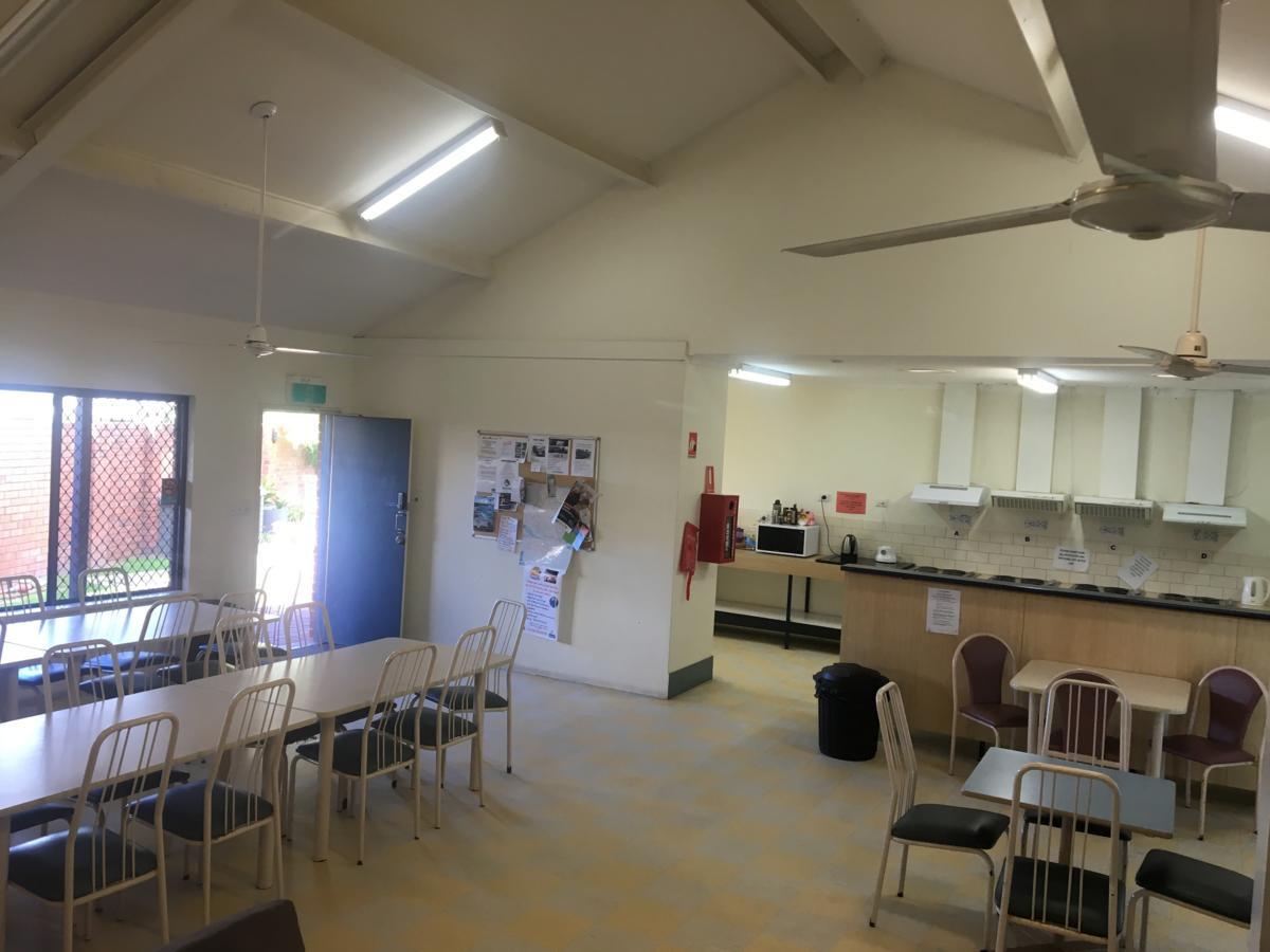 Dunsborough Inn Backpackers Extérieur photo